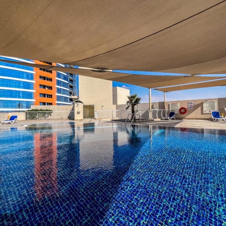 780